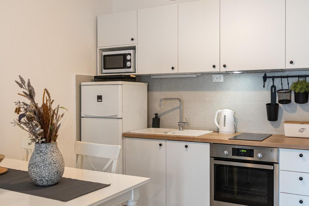 Apartments Juraj Petrčane Zewnętrze zdjęcie